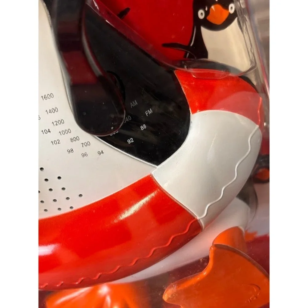 Steepletone Penguin‎ Shower Radio RARE New In Box!